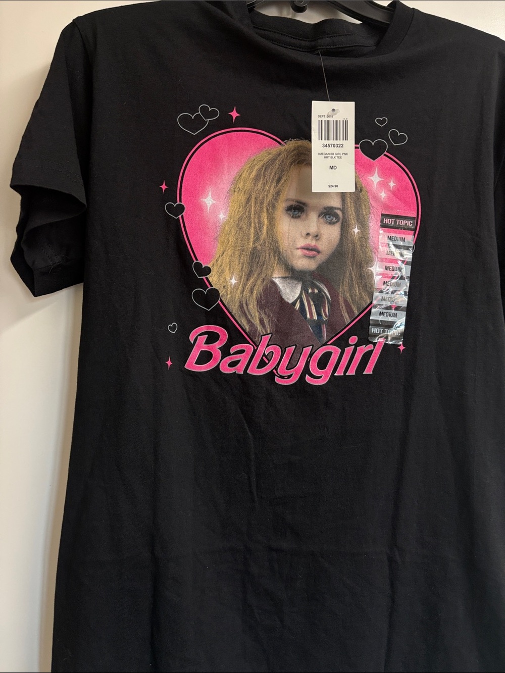 Hot Topic Black Tee with Pink Heart 'Babygirl' Graphic